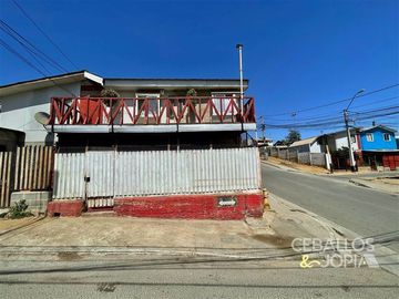 Casa en venta de 4 dorm. en Villa Alemana