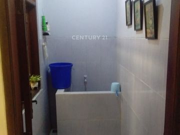 Rumah 2 Lantai Di Jual Di Pondok Ungu Permai
