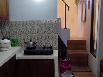 Rumah 2 Lantai Di Jual Di Pondok Ungu Permai