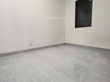 Disewakan Per Thn Rumah Siap Huni  Di Citra Garden Bintaro