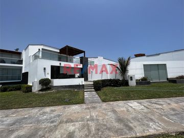 Vendo Hermosa Casa Amoblada En Condominio Moravia I, Km. 89.9 Panamericana Sur!!