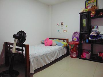 casa en venta en la cruz. Cod V88595