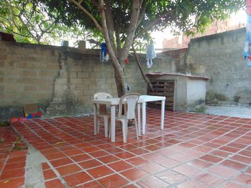 casa en venta en la cruz. Cod V88595