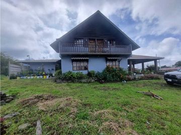 VENDO CASA EN VOLCN