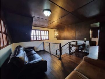 VENDO CASA EN VOLCN