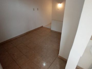 Departamento Tipo Casa en venta en Lanus Este