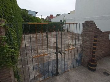 Departamento Tipo Casa en venta en Lanus Este