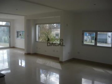 Casa en Venta en 53/5 y 6 Villa Elisa - Alberto Dacal Propiedades
