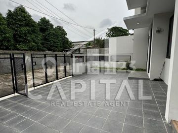 Dijual Rumah Baru Huk 2 Lantai Tengah Kota Di Area Leuwisari, Bandung