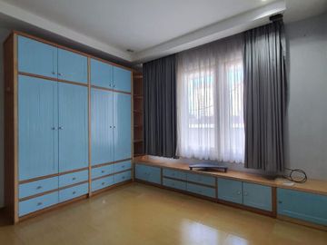 DIJUAL RUMAH LUAS, MODERN at Jl BANDUNG, MENTENG, JAKPUS