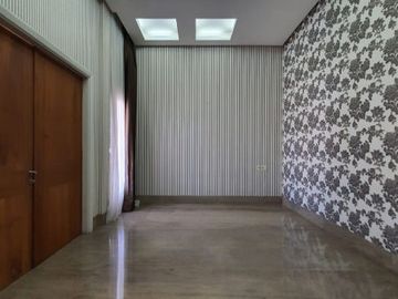 DIJUAL RUMAH LUAS, MODERN at Jl BANDUNG, MENTENG, JAKPUS