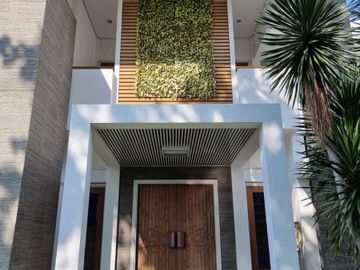 DIJUAL RUMAH LUAS, MODERN at Jl BANDUNG, MENTENG, JAKPUS