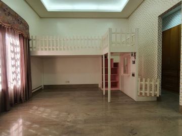 DIJUAL RUMAH LUAS, MODERN at Jl BANDUNG, MENTENG, JAKPUS
