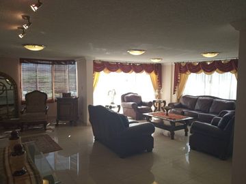 Venta de Casa Amoblada en Quito