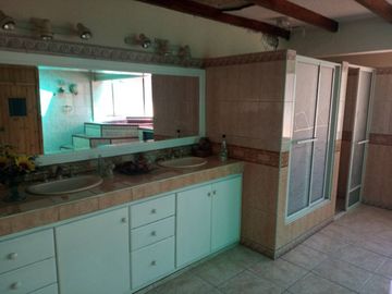 Venta de Casa Amoblada en Quito