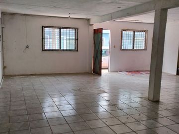 CASA EN VENTA EN MERIDA, EN ESQUINA, ZONA ORIENTE, FRAC. NUEVA PACAPTÚN