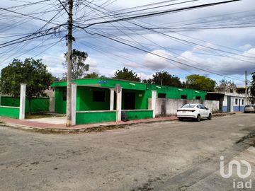 CASA EN VENTA EN MERIDA, EN ESQUINA, ZONA ORIENTE, FRAC. NUEVA PACAPTÚN