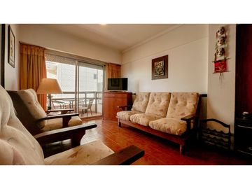 Departamento tres ambientes. Viamonte 2100. Mar del Plata. Venta.