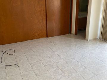 CASA EN RENTA LOMAS 4A