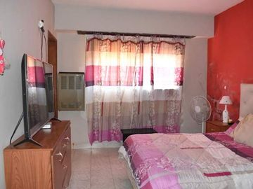 AMPLIA CASA EN ZONA DE RESIDENTES