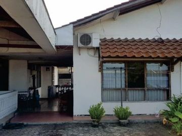(RZ)Rumah Tinggal Di Jl Haji Agus Salim Dekat Alun-Alun Utara