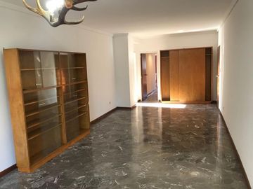 VILLA DEL PARQUE - EXCELENTE DEPARTAMENTO 3 DORMITORIOS Y DEPENDENCIA