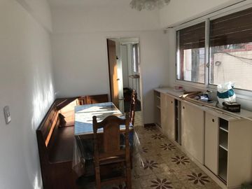 VILLA DEL PARQUE - EXCELENTE DEPARTAMENTO 3 DORMITORIOS Y DEPENDENCIA