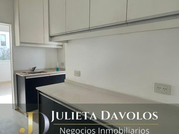 Casa en Venta 6 ambientes Barrio El Canton Norte a la laguna