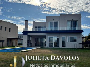 Casa en Venta 6 ambientes Barrio El Canton Norte a la laguna