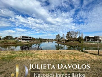 Casa en Venta 6 ambientes Barrio El Canton Norte a la laguna