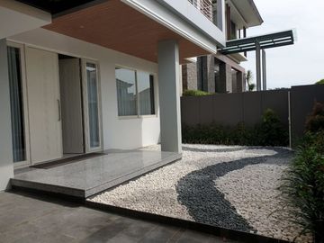 *Dijual Rumah Minimalis Modern 2 lantai Selat Golf Citraland *DN
