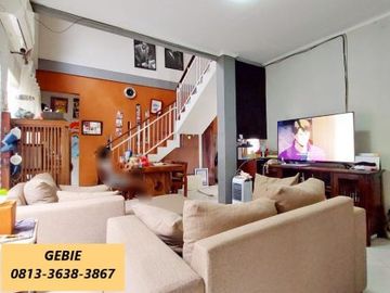 Rumah Modern luas 144 m2 arah selatan di Maleo Bintaro Jaya, GB-8033
