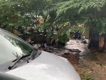 Dijual Tanah dan Kontrakan 2 pintu Omset 25 jt/Th Shm Lt 614m&sup2; 3 Milyar