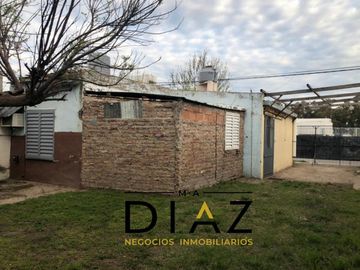 Excelente propiedad para inversión enfrente el Hospital nuevo de Santa Rosa, provincia de La Pampa.  T