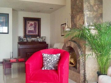 Casa en Venta en San Pedro Garza García cerca del Campestre