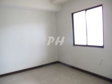 Comfy Townhouse in Fairview near Commonwealth Avenue PH901