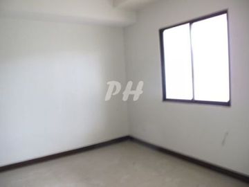 Comfy Townhouse in Fairview near Commonwealth Avenue PH901