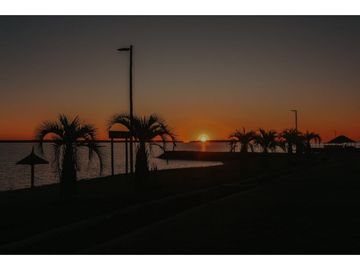 VENDO LOTES PUERTO MBIGUA - FRENTE AL RIO PARANA DESDE US$ 15.000
