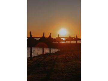 VENDO LOTES PUERTO MBIGUA - FRENTE AL RIO PARANA DESDE US$ 15.000