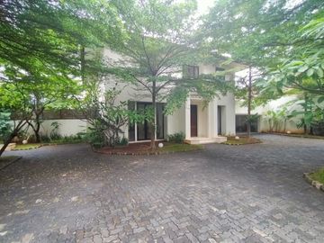 Disewakan Rumah Mewah di Kemang Utara Jakarta Selatan