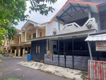 Rumah kost dijual dekat kampus Brawijaya di kota Malang.