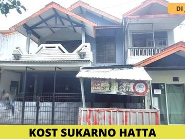 Rumah kost dijual dekat kampus Brawijaya di kota Malang.