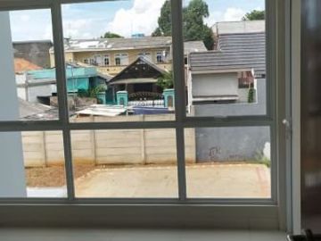 RUMAH PONDOK GEDE BEKASI 2 LANTAI DEKAT TOL JORR