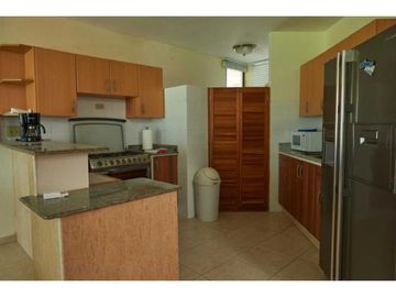 Se Vende Hermoso y Amplio apartamento en Playa Blanca