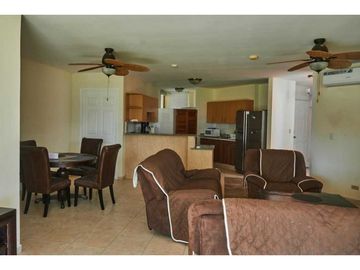 Se Vende Hermoso y Amplio apartamento en Playa Blanca