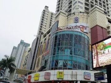 JUAL Apartemen Cosmo Mansion 1Bed full furnish lantai 32 view lepas