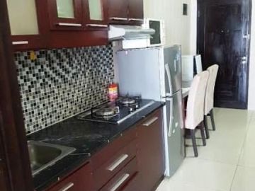 JUAL Apartemen Cosmo Mansion 1Bed full furnish lantai 32 view lepas