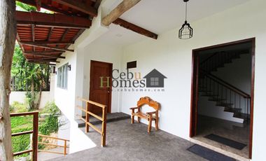 Four Bedroom House with Pool For Sale