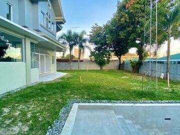 Fully Furnished House with 6 Bedroom for RENT in Angeles City