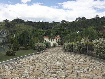 VENTA de CASAS en ANAPOIMA